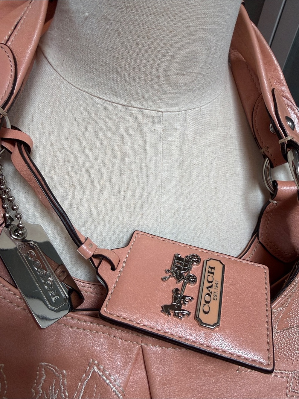 Coach vintage Peach Floral Embroidered Shoulder Bag - Picture 3 of 12